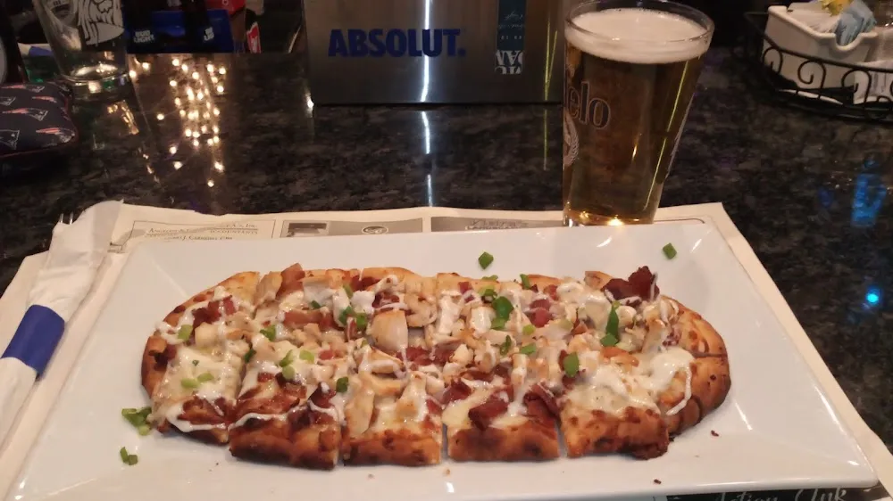 Flatbread Pizza Chicken Bacon Ranch Side of Ranch for Dipping w a Cold Budlight Draft
